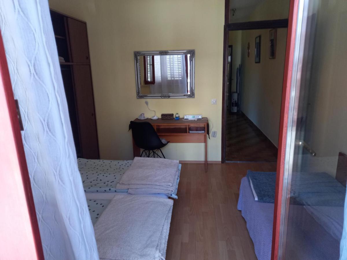 Apartman Goran Vodice Bagian luar foto